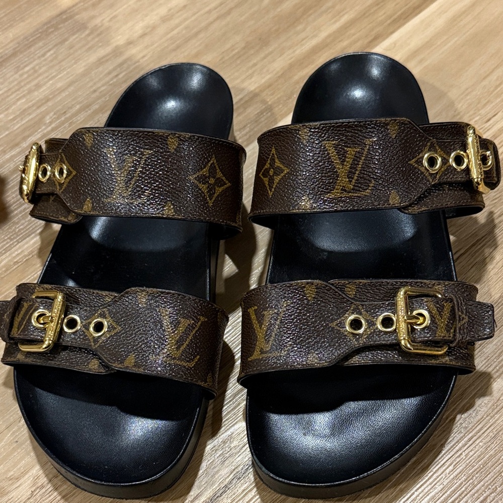 Louis Vuitton Flat Mule - Picture 3 of 16